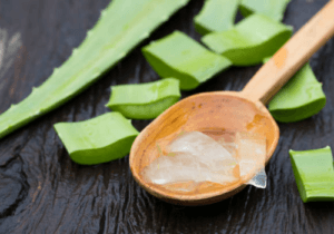 aloe vera lebatkan rambut